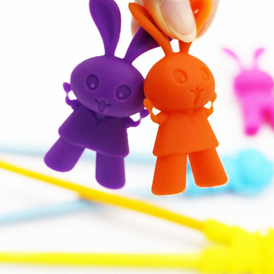Cabeza de palillo auxiliar de silicona con forma de conejo de dibujos animados para entrenamiento de niños