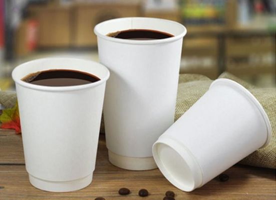 Taza 16oz de la bebida del café del papel de Kraft de la capa doble ISO9001 para el café