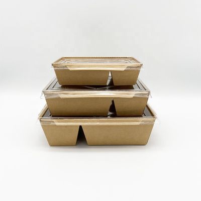El papel de Kraft se lleva el envase de comida disponible con las tapas transparentes