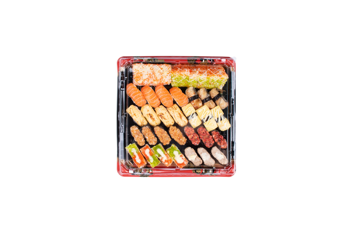 Caja de sushi desechable de color rojo negro con tapa transparente Envasador de sushi para llevar en la bandeja de tarta de frutas Contenedor de postres