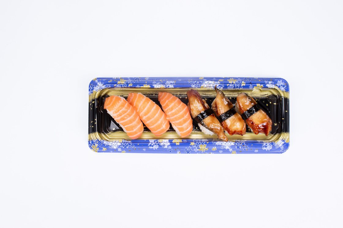 Packaging hot sale custom disposable plastic PP/PET/OPS popular design super large size takeaway sushi tray party。