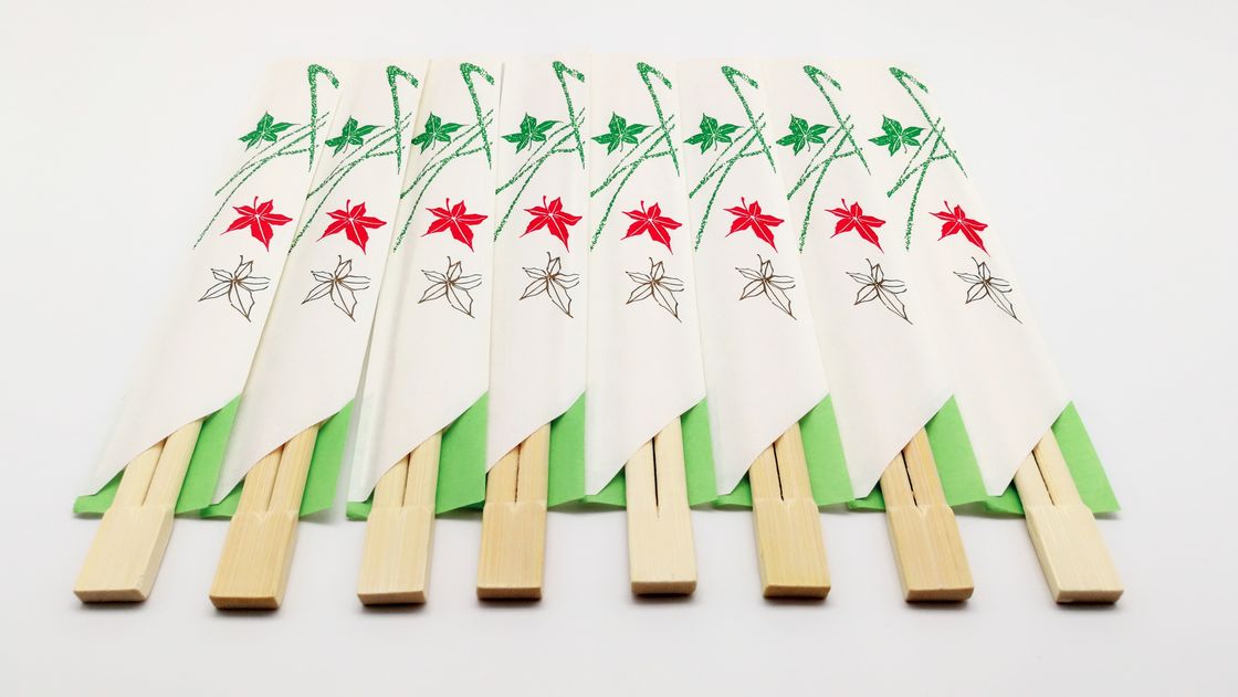 La fuente directa de la base HERMANA los palillos de bambú de Dispossiable con la mitad envuelta en papel para la comida china