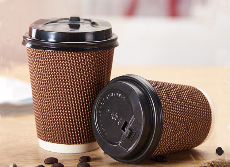 boca de 90m m tres tazas de café disponibles acanaladas de las capas 16oz