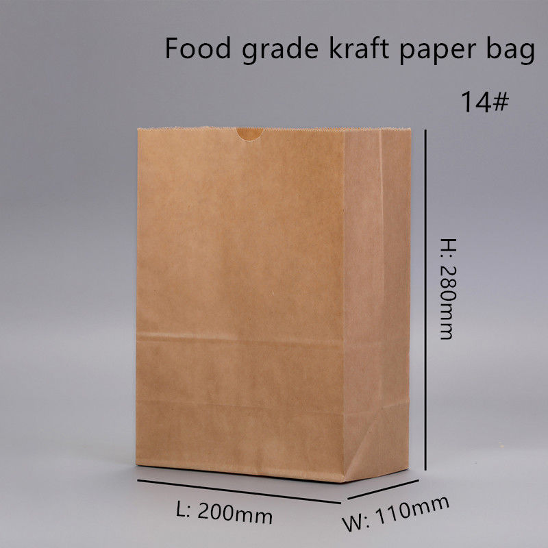 Bolsos disponibles de la panadería de Brown Kraft con la parte inferior cuadrada