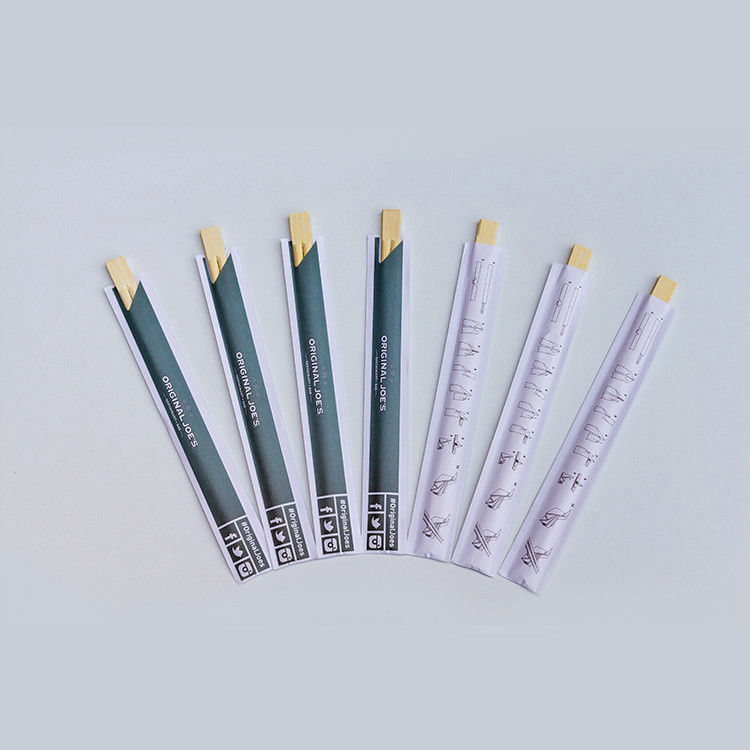 Palillos de bambú japoneses chinos disponibles con envuelto en papel